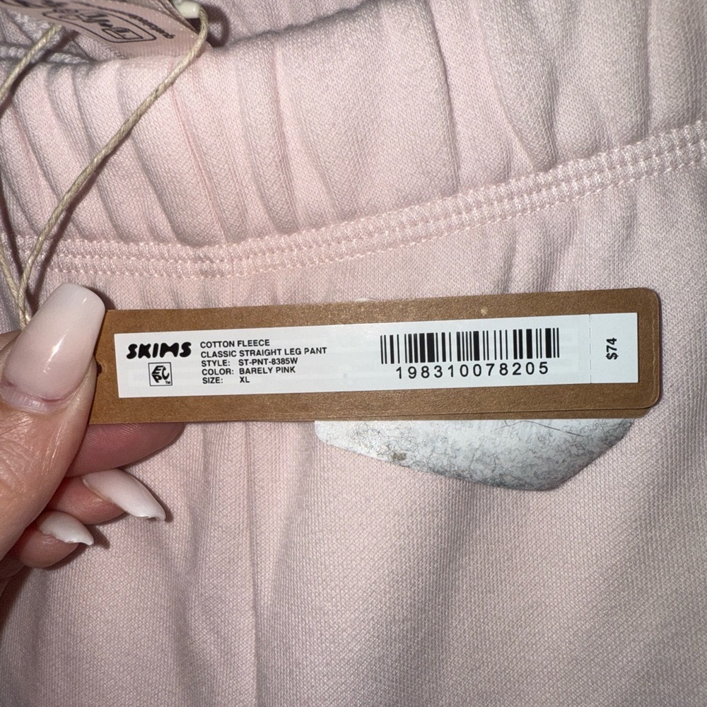 New SKIMS Cotton Fleece classic straight leg pant in Barley Pink - Picture 6 of 8